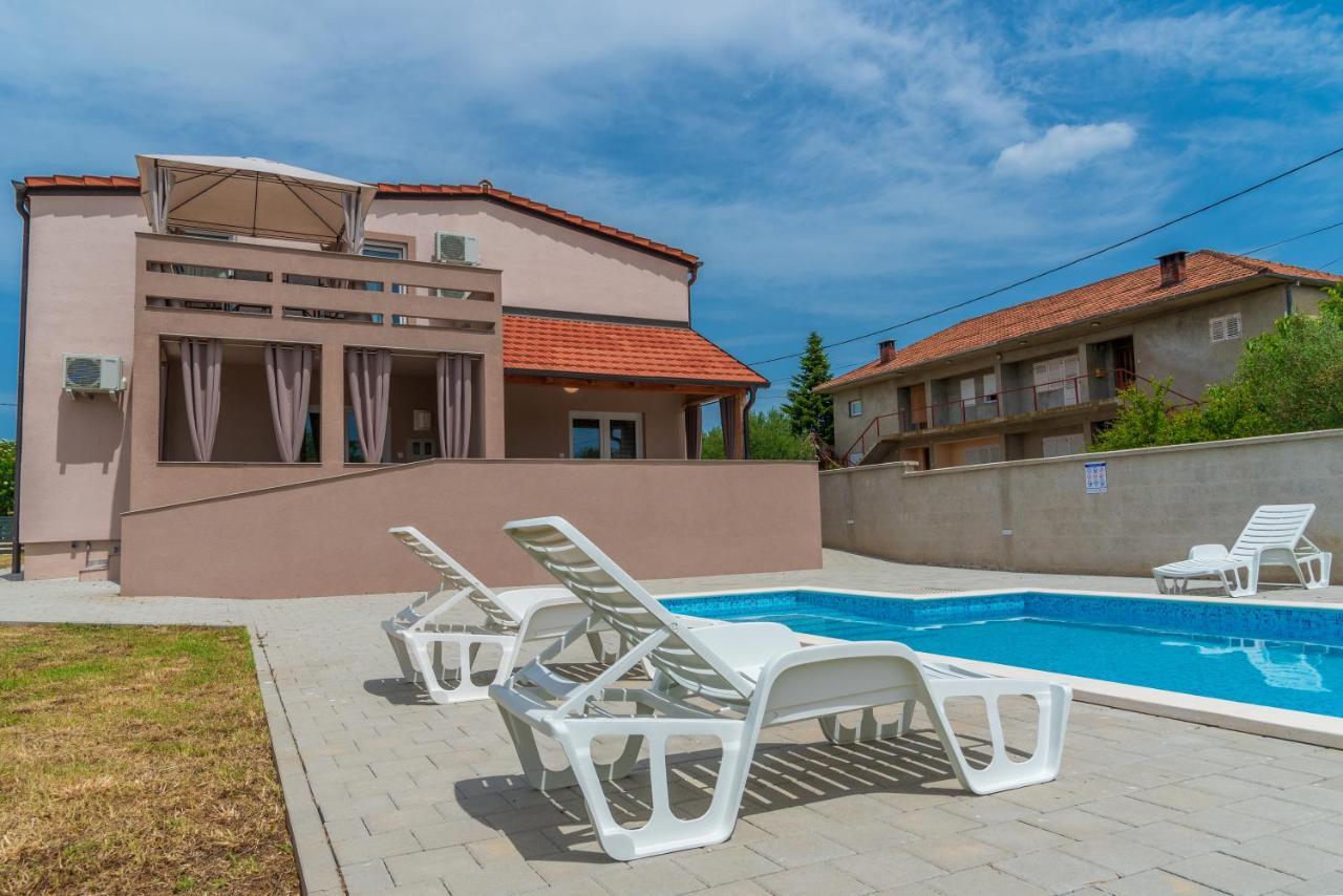 Apartmani Krzak Nin Exterior foto
