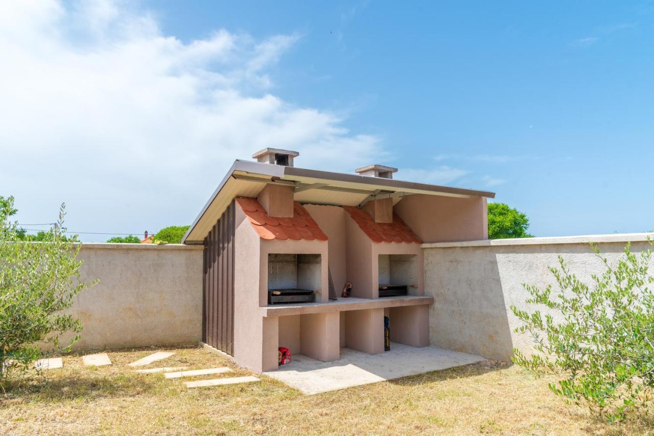 Apartmani Krzak Nin Exterior foto