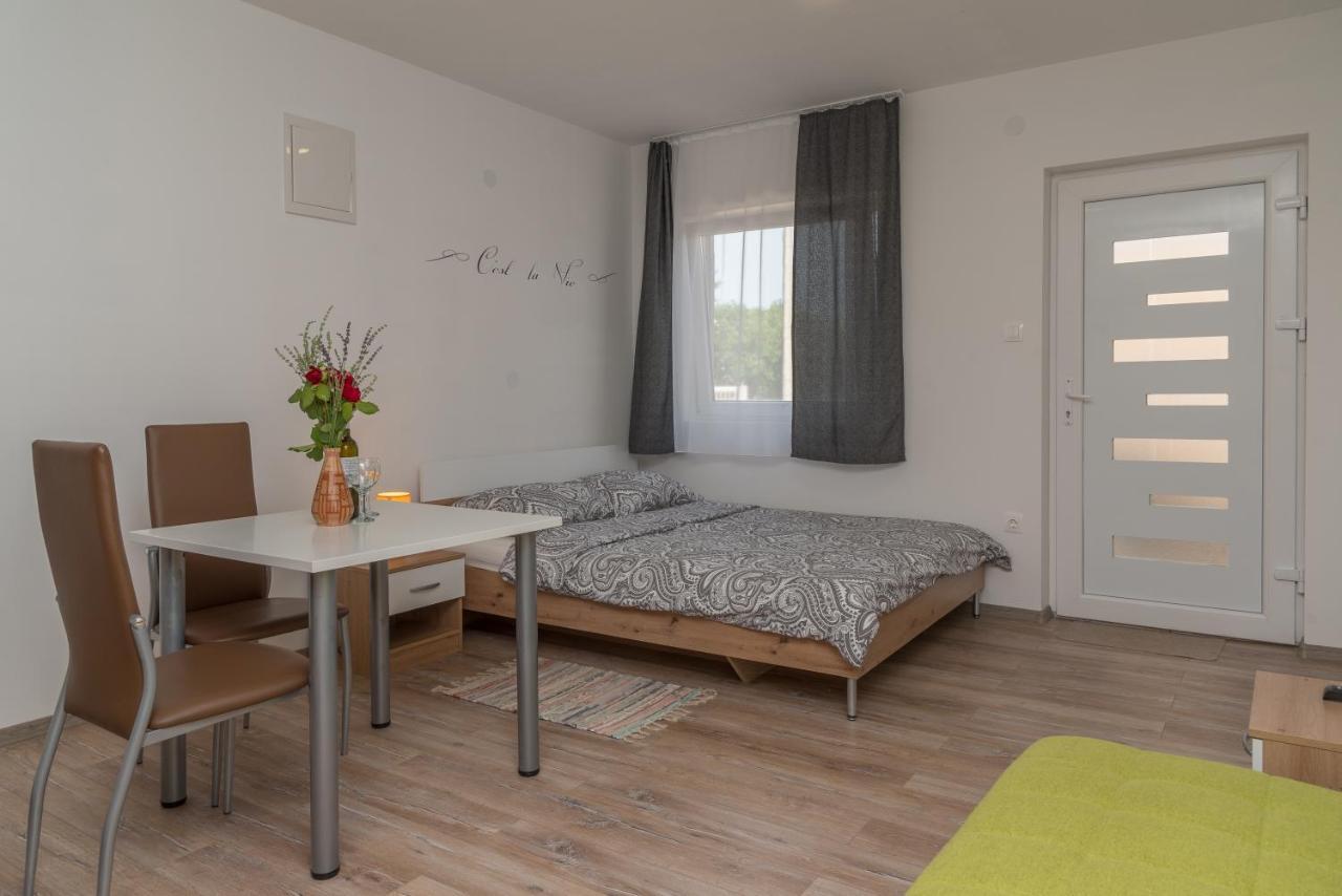 Apartmani Krzak Nin Exterior foto