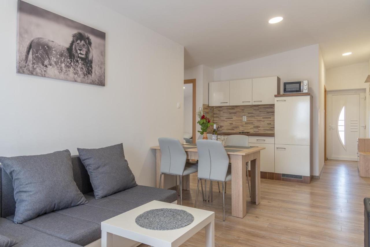 Apartmani Krzak Nin Exterior foto